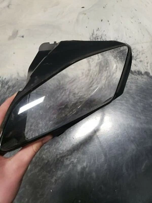 2007 Yamaha YZF R6 Lefthand lens and reflector  - Imagem 1 de 4