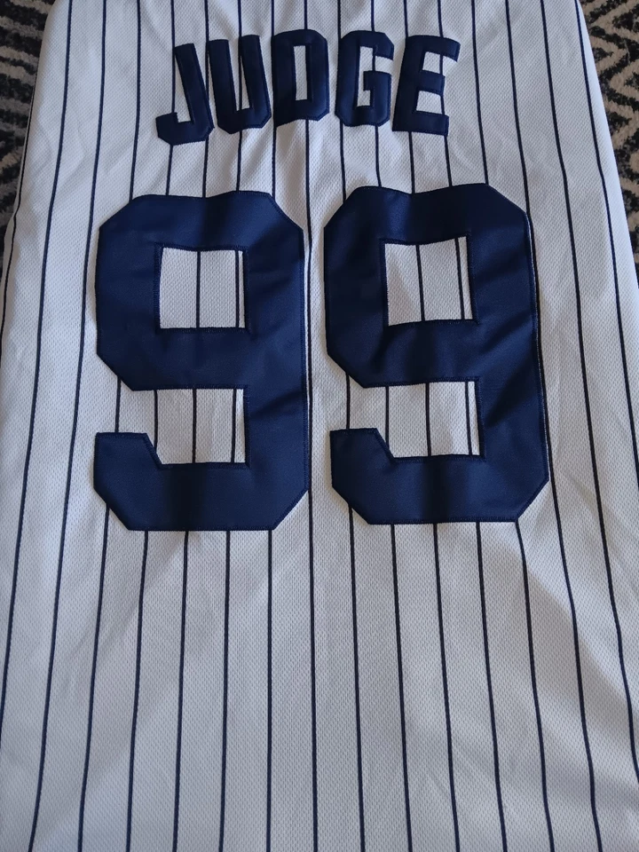 Camiseta de práctica Aaron Judge a rayas azules y blancas de los Yankees de Nueva York (XXL) Foto 1 de 4