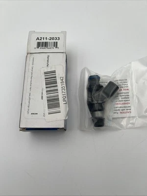 CARQUEST FUEL INJECTION A2112033 - Fuel Injector - Image 1 of 4
