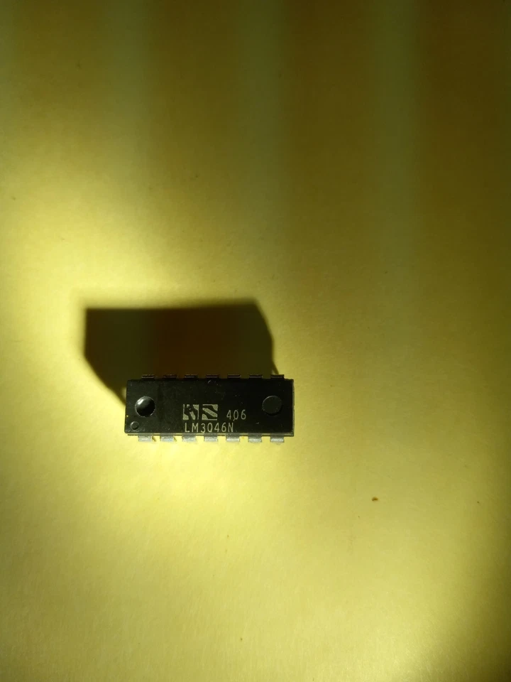 MOOG ORIGINAL LM3046 TRANSISTOR ARRAY I.C. NEW OLD STOCK - Image 1 of 1