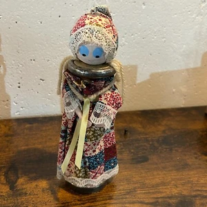 Bambola artigianale in legno di cotone mulino tessile 8 pollici - Foto 1 di 8