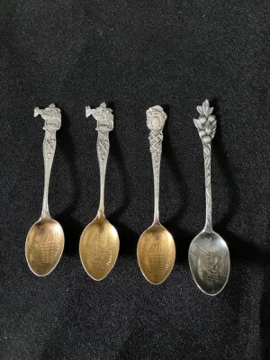 Estados y ciudades de Paye & Baker - Cuatro cucharas coleccionables de plata de ley Foto 1 de 4