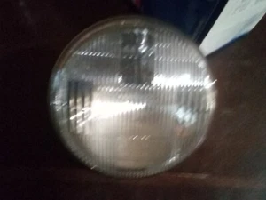 New Wagner Bulb 4570 Sealed Beam - Screw Base 28 Volt 150 Watt - Picture 1 of 3