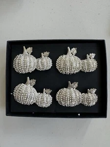 4er Set Tahari Home Doppel Kürbis Serviettenringe / Halter mit klarem Strass - Bild 1 von 3
