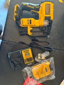 DEWALT DCN623D1 20V 23 Gauge Nailer Kit - Picture 1 of 3
