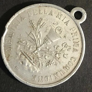Vintage 26mm 2gm "Memoria Lella Mia Prima Comunione" Aluminium Medaille Anhänger - Bild 1 von 4