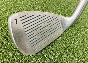 Square Two Light & Easy 7 Iron / RH / Ladies Graphite / Good Grip /jl5106 - Picture 1 of 8