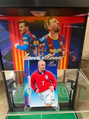 David Beckham 2001 Futera Platinum World Stars Team Universe #47 Inglaterra Foto 1 de 4