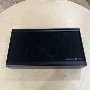 PoE Digitaluhr, 4′′ grün 4-stellig, Single-Face-Mount American Time - Bild 1 von 8