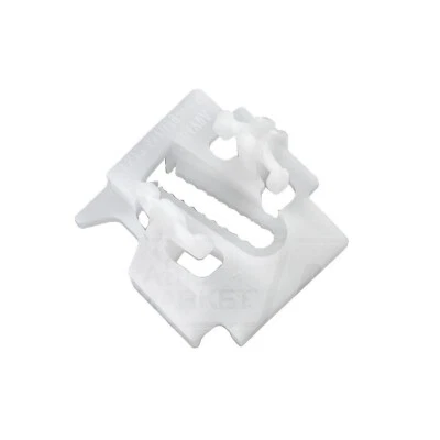 Clip retenedor moldura techo delantero derecho Land Rover Discovery Sport LR079113 Foto 1 de 3