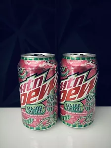 ๐ Nuova Edizione Limitata Mountain Dew Major Melone Anguria Frutta Soda (2 Lattine) - Foto 1 di 2