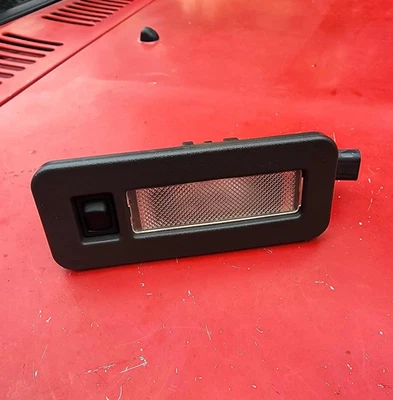 1994 - 1997 S10 Blazer/GMC Jimmy 正品原始设备制造商圆顶灯总成零件 #15686561 — 第 1/4 张图片