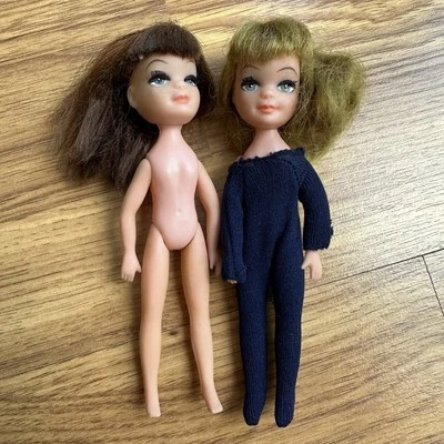 1967 Uneeda винтажный 5» крошечные подростковые куклы - два (2) - Изображение 1 из 4