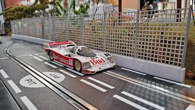 Paredes y cercas para orugas de coche ranura escala 1/32 -MONTAJE CON CLIP - 4 piezas - se adapta a la mayoría de las pistas Foto 1 de 4