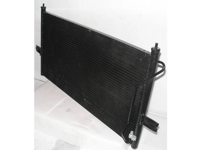 Condensador de aire acondicionado 59YMWK67 para Nissan Xterra Frontier 2000 2001 2002 1999 1998 Foto 1 de 1