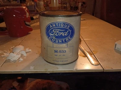 Antigua lata de cuarto completo de aceite Ford County M-533 600 W Foto 1 de 4
