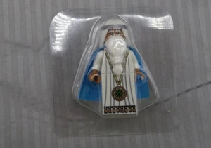 LEGO Vitruvius Minifigure w/ Medallion The LEGO Movie - Picture 1 of 2