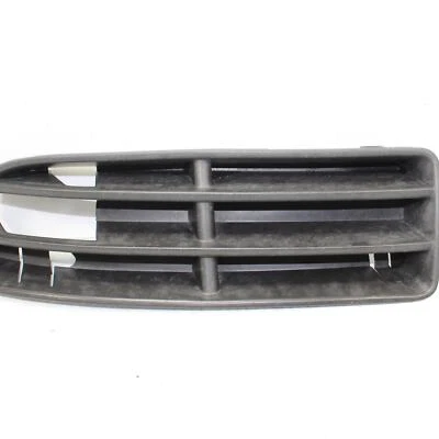 Parrilla de parachoques inferior izquierda negra Volkswagen Jetta 1999-2005 OEM 1J5853665 Foto 1 de 4