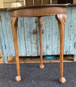ANTIQUE TRIANGLE WOOD CORNER TABLE WITH CLAW BALL FEET - Picture 1 of 23