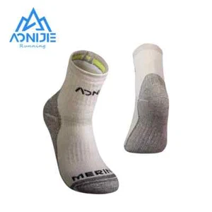 1Pair AONIJIE Mid-Calf Merino Wool Snow Socks Thermal Athletic Anti-Slip Skiing - Picture 1 of 18