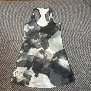 Camiseta sin mangas gris Lululemon para mujer talla 2 cuello redondo espalda cruzada - Imagen 1 de 4