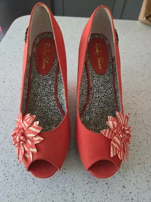 ZAPATO RUBÍ Greta Coral Peep Toe Zapatos Talla 7 Foto 1 de 4