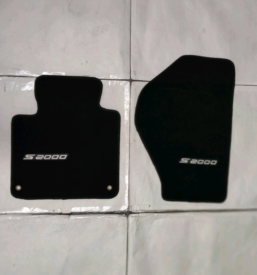Alfombrilla alfombrillas negras de nailon para Honda S2000 00-08 2 piezas con emblema  Foto 1 de 3