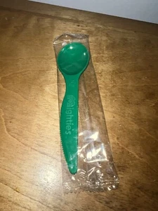 Mighties Kiwi Obst Löffel Messer Spife Messer Utensil versiegelt Kunststoff grün - Bild 1 von 4