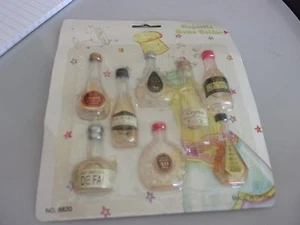 VINTAGE LIQUOR BOTTLE MAGNETS - Picture 1 of 1