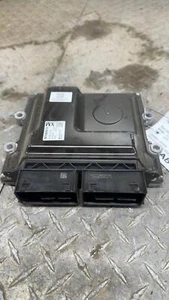 15 VOLVO V60 Brain Box ECU ECM 2.0l - Picture 1 of 3