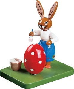Glässer Volkskunst 'Hasenmädchen malend - 8cm' - Picture 1 of 1