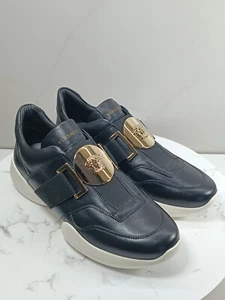 Zapatillas Versace Medusa para mujer US 8 cuero negro acento dorado Italia DS... - Imagen 1 de 24