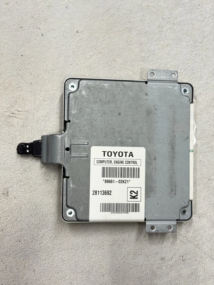 2005 2006 2007 Toyota Corolla Engine Computer Module ECM ECU PCM 89661-02K21 - Image 1 of 4