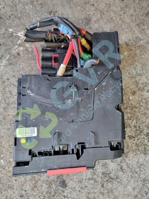 MERCEDES C CLASS W204 FUSE RELAY BOX 2.1 DIESEL 2007-2015 A2125400581 - Image 1 of 4