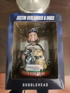 Houston Astros Justin Verlander and Dogs Bobblehead SGA 31.08.24  - Bild 1 von 5