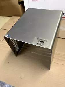 Qnap NAS Abdeckung für 4 Einschübe NAS, sollte mehrere Modelle passen. - Bild 1 von 3