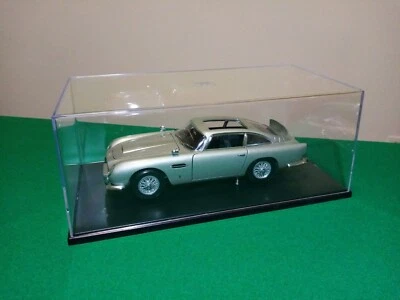 Autoart James Bond 007 Goldfinger Aston Martin DB5 1:18 mod 70021 - Immagine 1 di 4