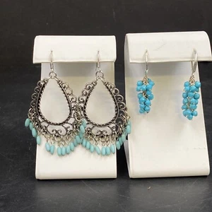 Lote de 2 Pendientes Colgantes Gancho Turquesa Imitación Tono Plata - Imagen 1 de 12