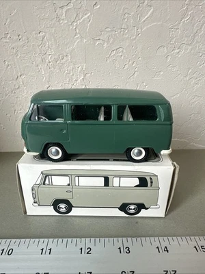 ПОТРЯСАЮЩИЙ ВИКИНГСКИЙ АВТОБУС VOLKSWAGEN T2 — N. 231, рекламный — сделано в Германии 1970 г. - Изображение 1 из 4