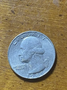 1981 P Quarter error L/Rim Multi - Picture 1 of 2