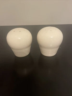 Salero y pimentero estilo Fiesta Foto 1 de 4