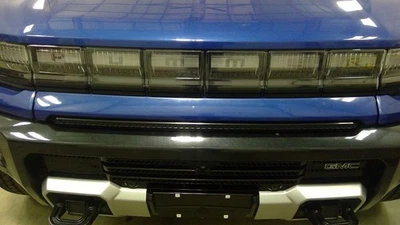 2024 GMC Hummer EV Corner/Park Light 3098798 - Image 1 of 4