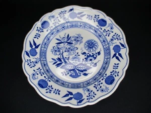 Hutschenreuther  Maria Theresia  Zwiebelmuster Teller tief 25 cm    (K39#242) - Bild 1 von 2
