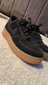 nike force one gamuza