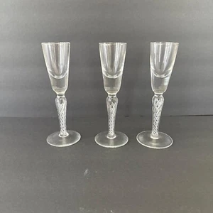 Vintage gedrehte Bohemia Stiel Cordial Gläser 3er Set - Bild 1 von 3
