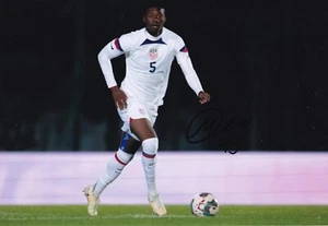 Football - Matai Akinmboni - Hand Signed A4 Photograph - USA - COA - Picture 1 of 1