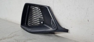 ORIGINAL AUDI Q8 PARRILLA DELANTERA DERECHA GUÍA AÉREA P/N 4M8807682A - Imagen 1 de 14