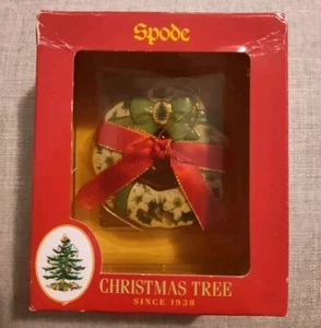 Spode Christmas Tree Ornament Wreath NOS in Box - Picture 1 of 8