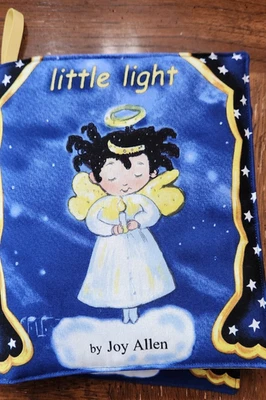 Libro de tela de peluche cosido a mano Little Light Angel the Christmas Story 8 pulgadas x 9 pulgadas Foto 1 de 4