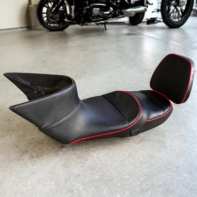 Corbin Gunfighter & Lady Seat w/ Backrest Yamaha VMAX 1200 1985-2007 - Image 1 of 4